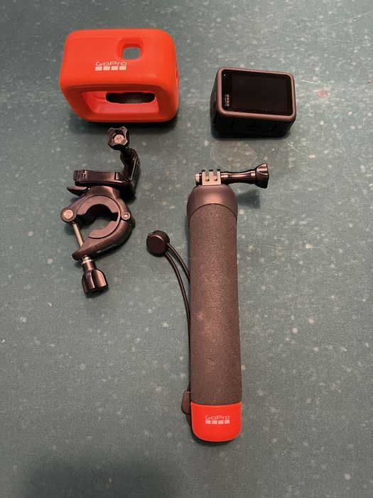 Go Pro 13 Black e acessórios