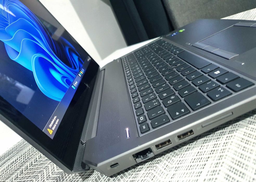 HP ZBOOK UHD 4K Dotyk i7®™/Nvidia®™/32GB/1,5TBNvme/Sim 5G/USB-C3.1/B&O ...