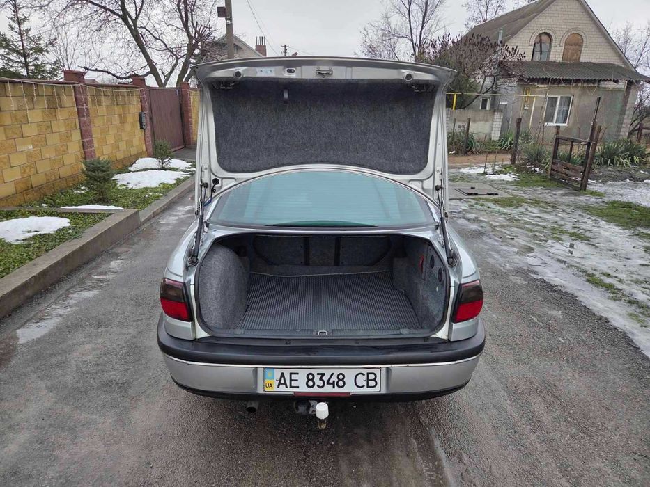 В Ідеальному стані  OPEL OMEGA.