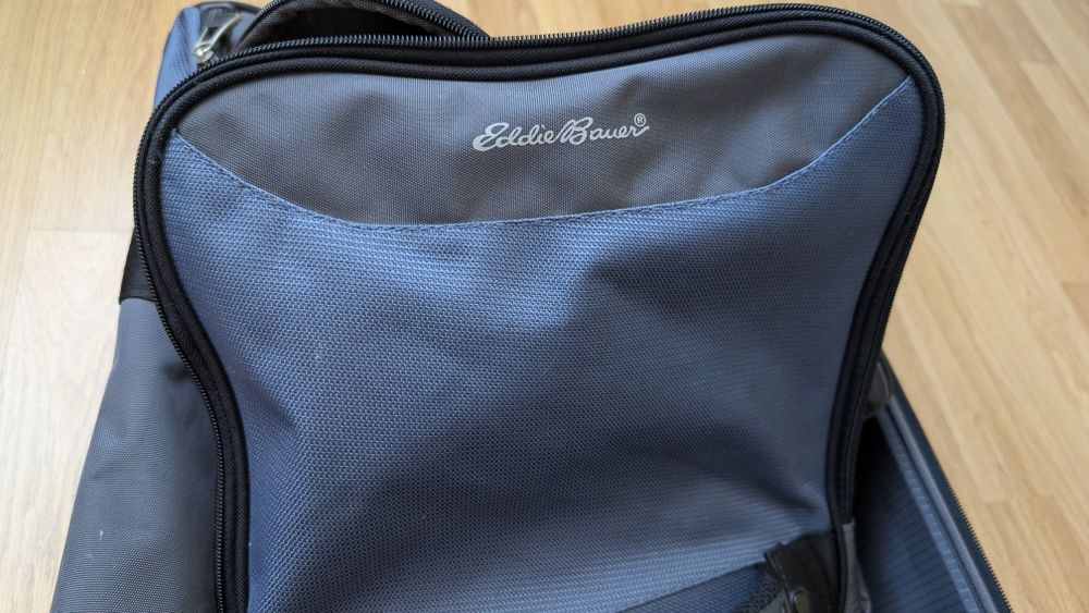 Дорожня сумка чемодан валіза з ручкою  Eddie Bauer.
Про бренд:
Eddie B
