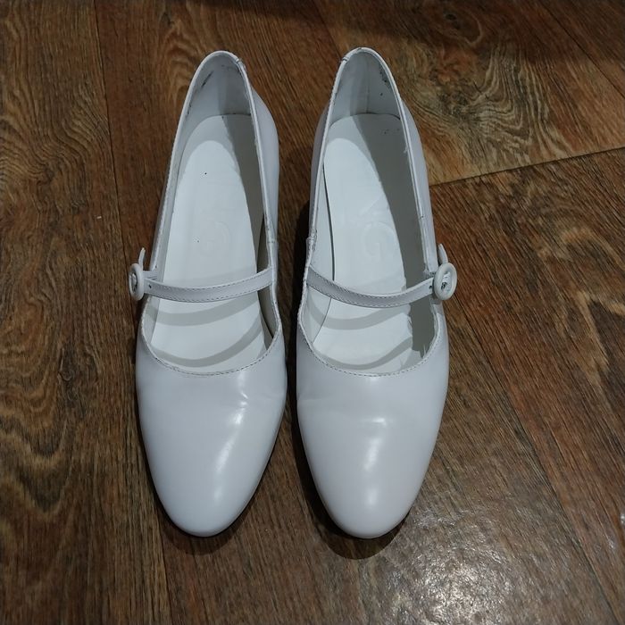 Туфли белые Mango