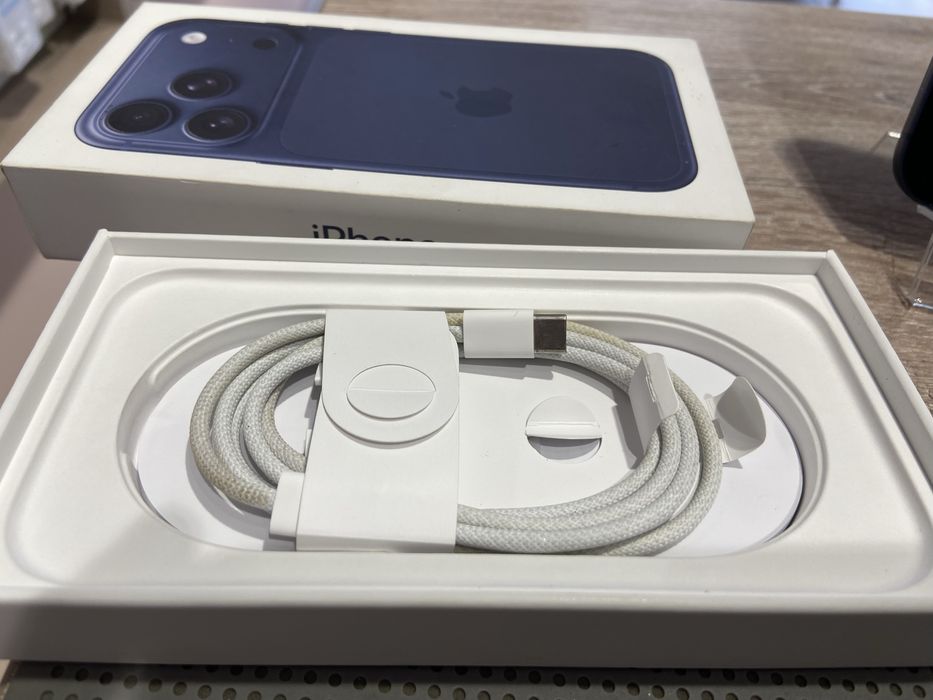 iPhone 17 Pro 256GB Blue | SIM | Ідеальний стан
