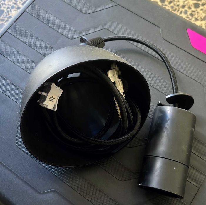 Candeeiro de teto Ikea simples, como novo