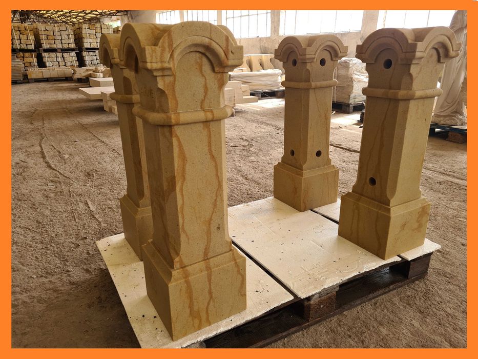 98. Słupek rzeźbiony z piaskowca | 85×25×25 cm |