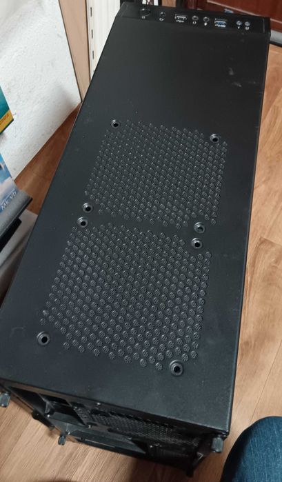 Caixa ATX da DeepCool usada para PC para venda
