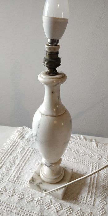 Candeeiro em Alabastro com Abajur