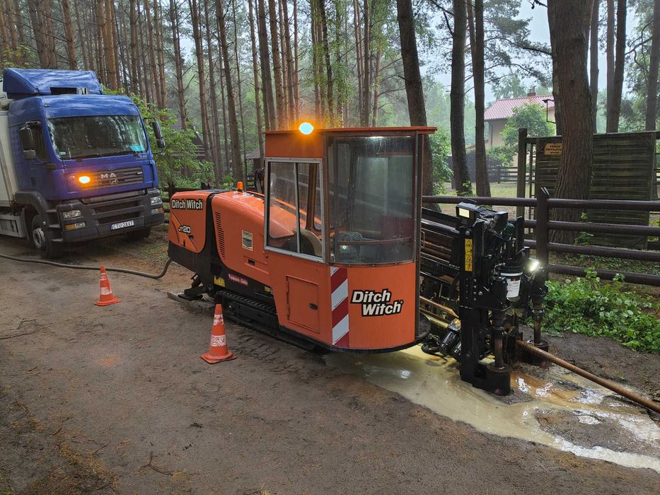 Przewierty sterowane, przewiert, Ditch Witch