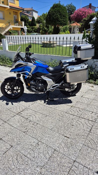 Honda Nc 750X poucos klms