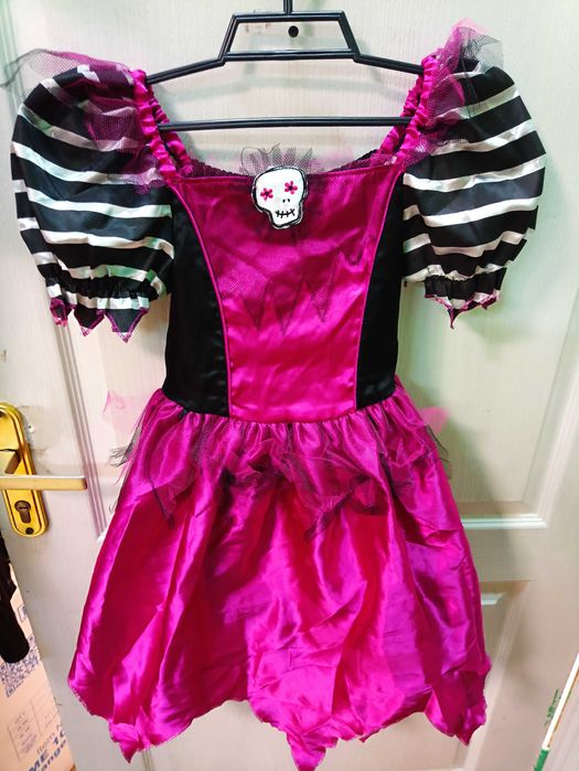 Платье для девочки на Хеллоуин,8-9 лет