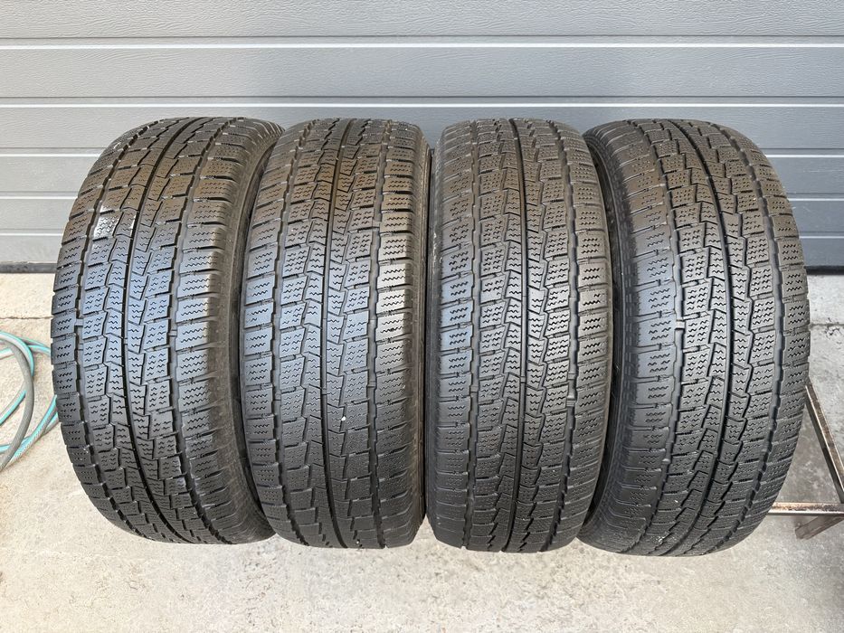 Шини зимові R16C  225 60 Hankook Склад Осокорки RLX