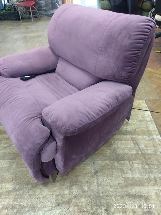 Перетяжка мягкой мебели