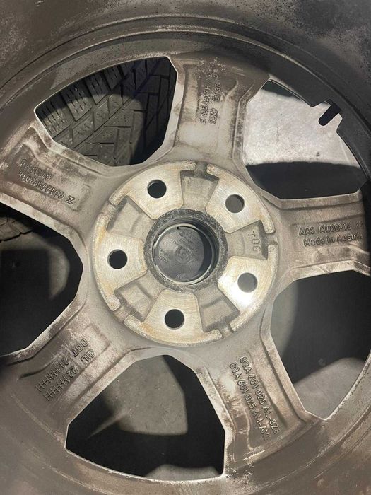 Audi Modelo Q2/A3 R17"