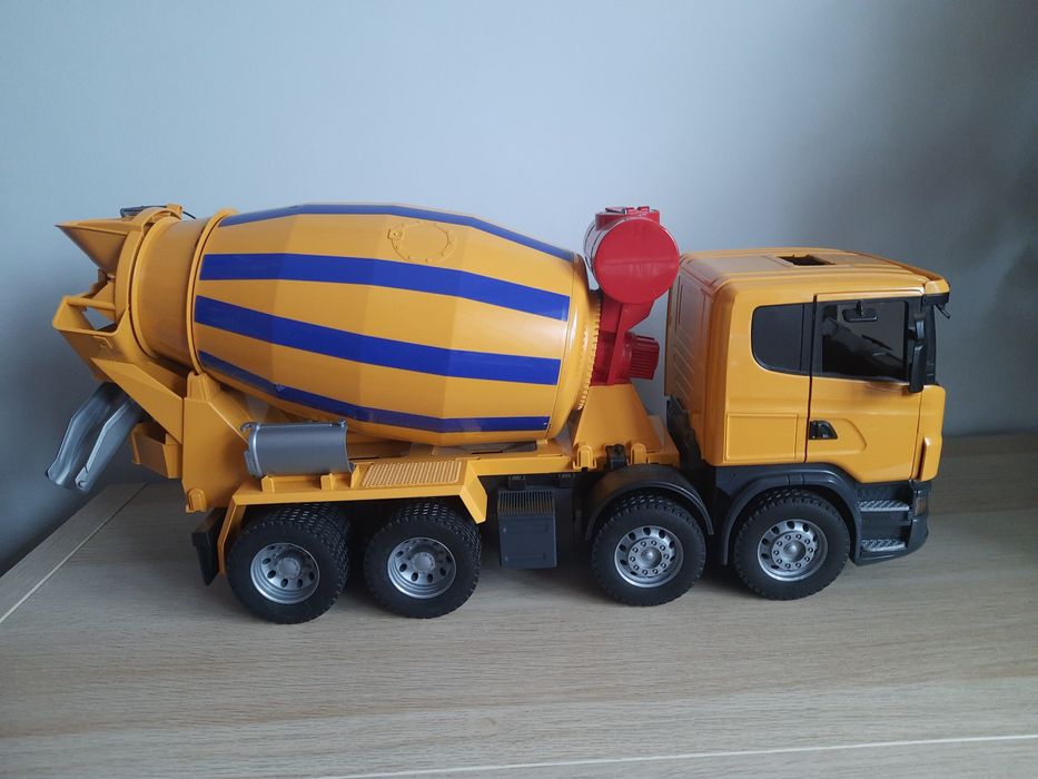 Bruder betoniarka Scania