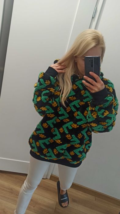 Fendi kurtka futerko bluza  M
