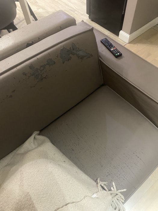 Продам розкладний диван пуфето, потребує реставрації обшивка