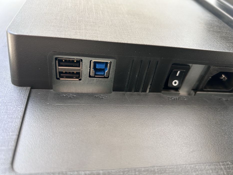 Monitor AOC LCD 24" I2470PWQU regulowany w pionie i poziomie
