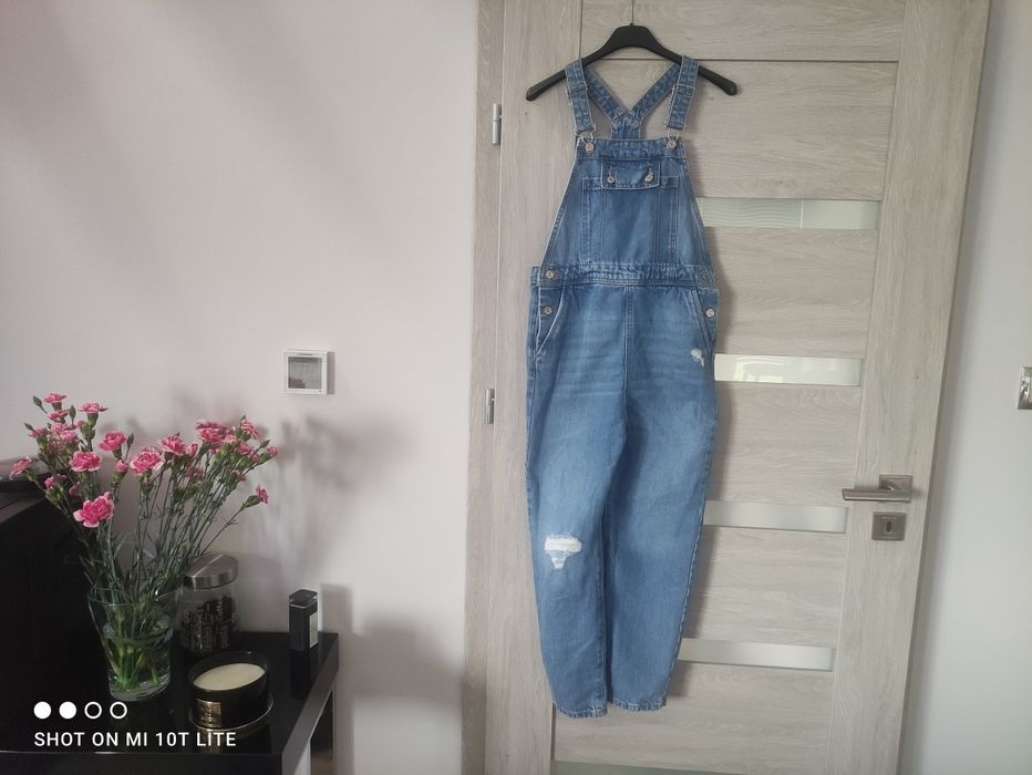 Spodnie ogrodniczki Zara