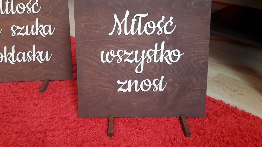 Tabliczki z Hymnem o miłości