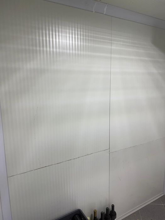 Vendo câmara frigorífica / arca de congelação completa.