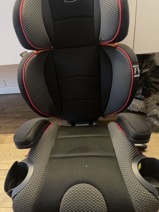 Дитяче автокрісло Chicco 2в1