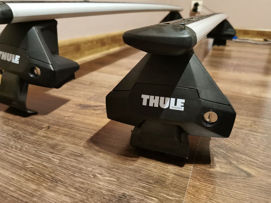 Bagażnik dachowy THULE WINGBAR Toyota COROLLA XII sedan hatchback