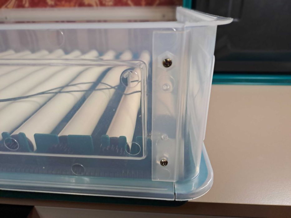 Інкубатор автоматичний на 48 яєць з роликовим механізмом 220/12В