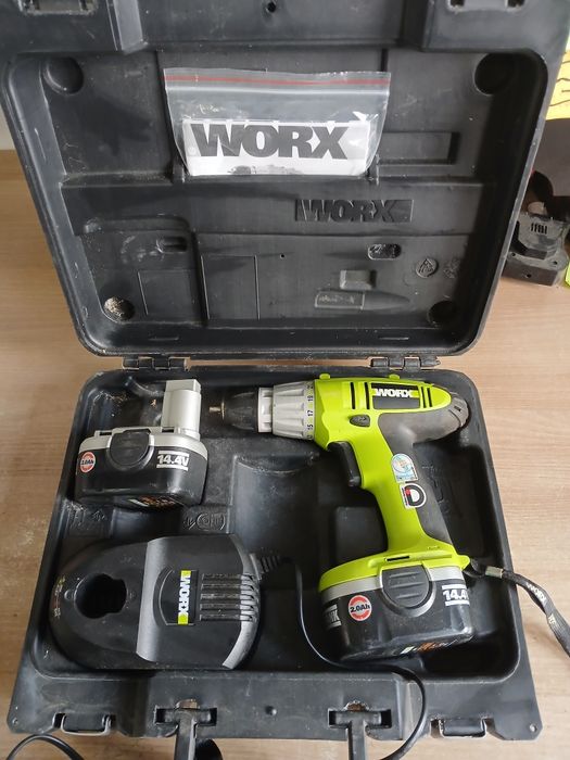 Zestaw wkrętarko-wiertarka WORX 14.4V
