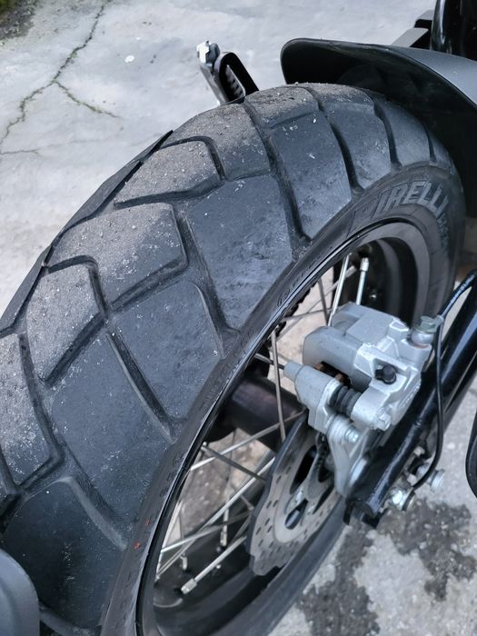 Benelli Leoncino Trail