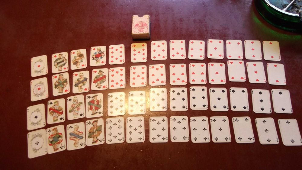 JOGOS DE CARTAS  ANTIGOS Coleção