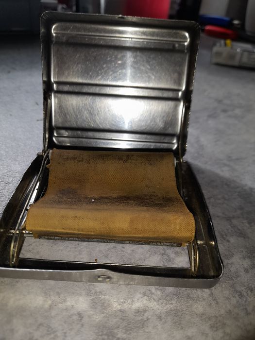 Rizla stara maszynka do robienia papierosow stan dobry