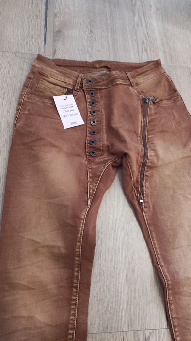 Spodnie typu baggy 36