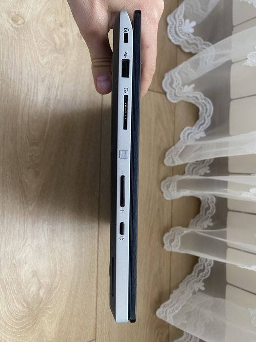 Ноутбук сенсорний Asus TP300 (i7-4510 4x2.0GHz, 8gb, SSD 240gb)