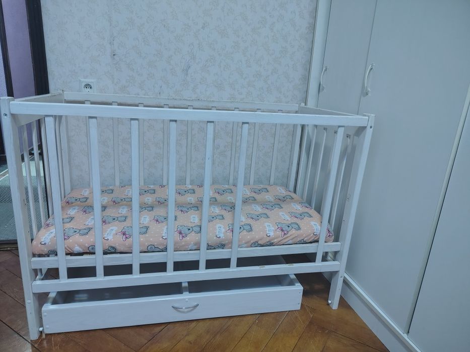 Дитяче ліжечко (колиска)