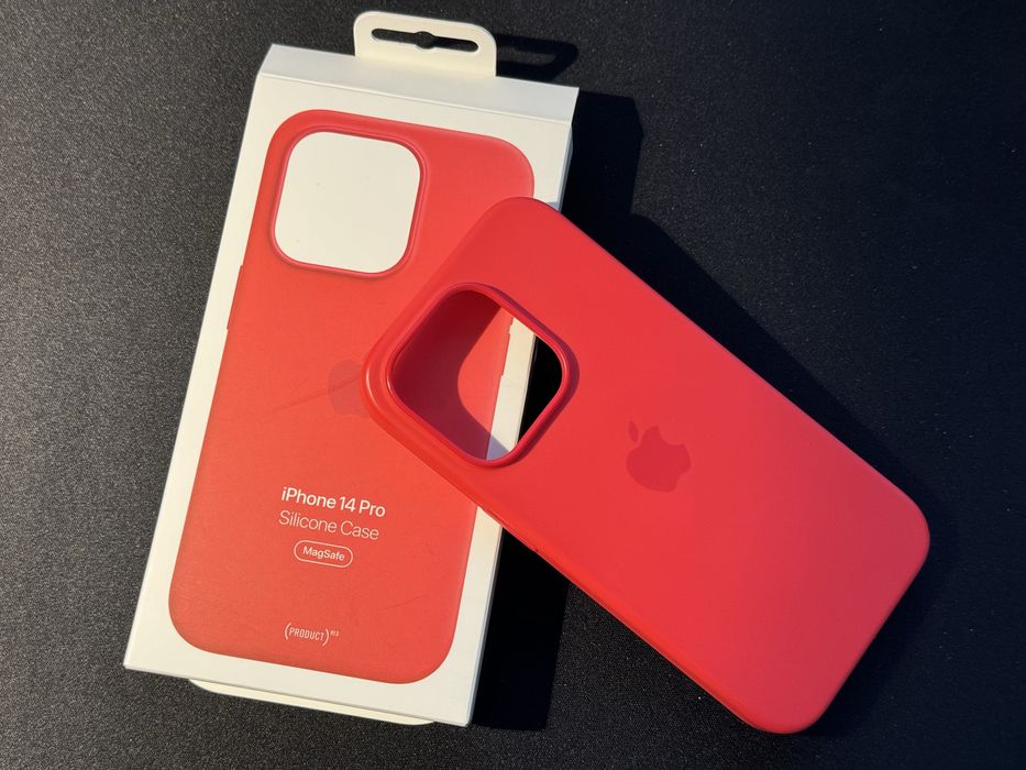 Oryginalne etui silikonowe iPhone 14 pro ( red )