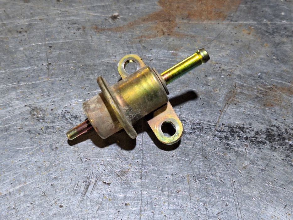 Regulator ciśnienia paliwa zawór zwrotny suzuki grand vitara 2.5 v6