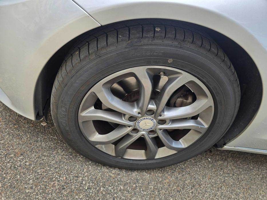 Carrinha Hibrida a gasoleo C300 H, em optimo estado com muitos extras como nova