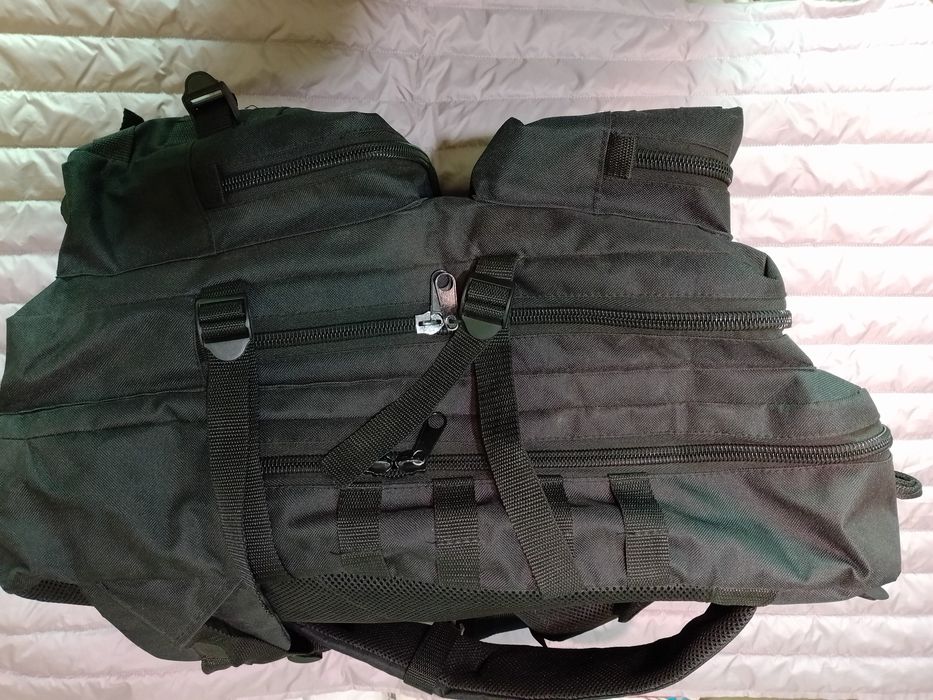 Рюкзак на чотири відділення