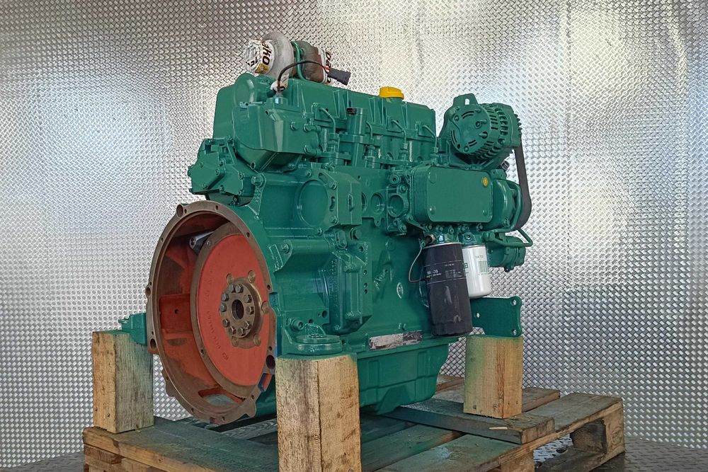 Remont silnika Volvo D5D do koparki, ładowarki, równiarki