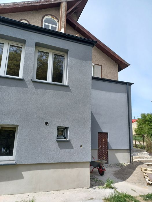 Elewacje domów.  Malowanie i naprawa , remonty mieszkań