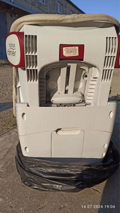 Дитяче автокрісло Britax römer