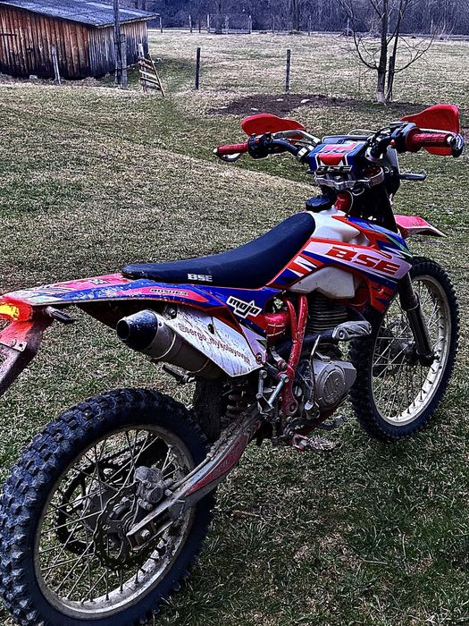 Мотоцикл enduro, bse s2