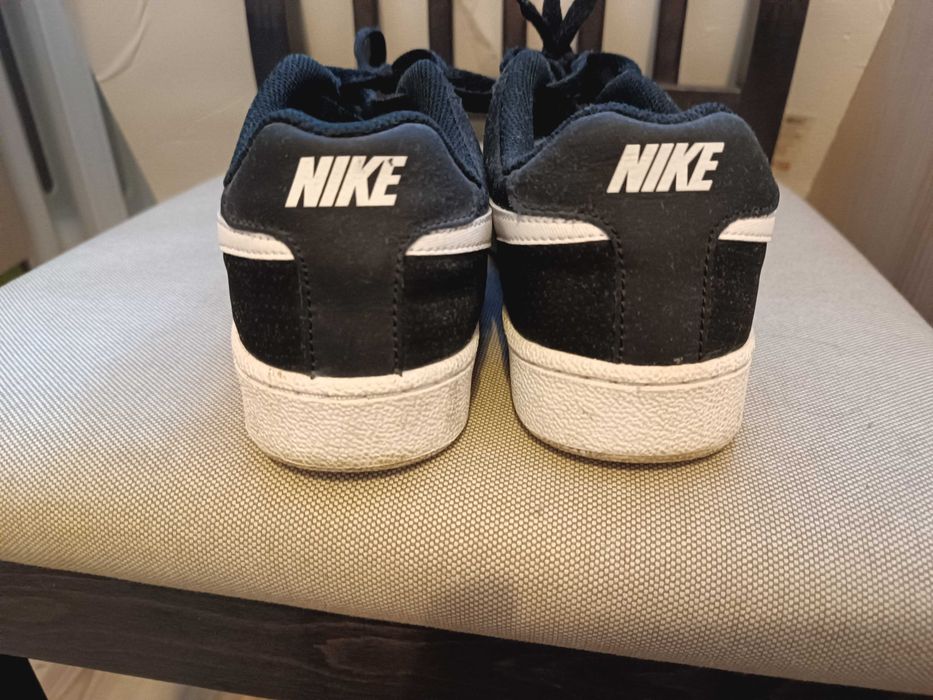 Nike Court Royale czarne – klasyczne sneakersy