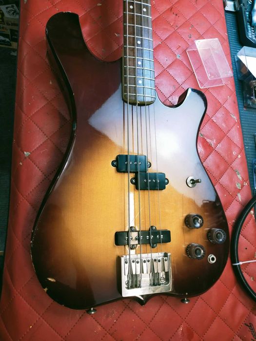 Jolana JANTAR Bass 1988