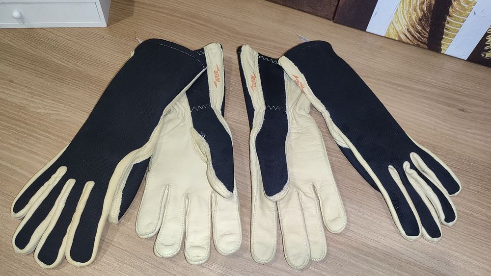 Перчатки защитные электрика