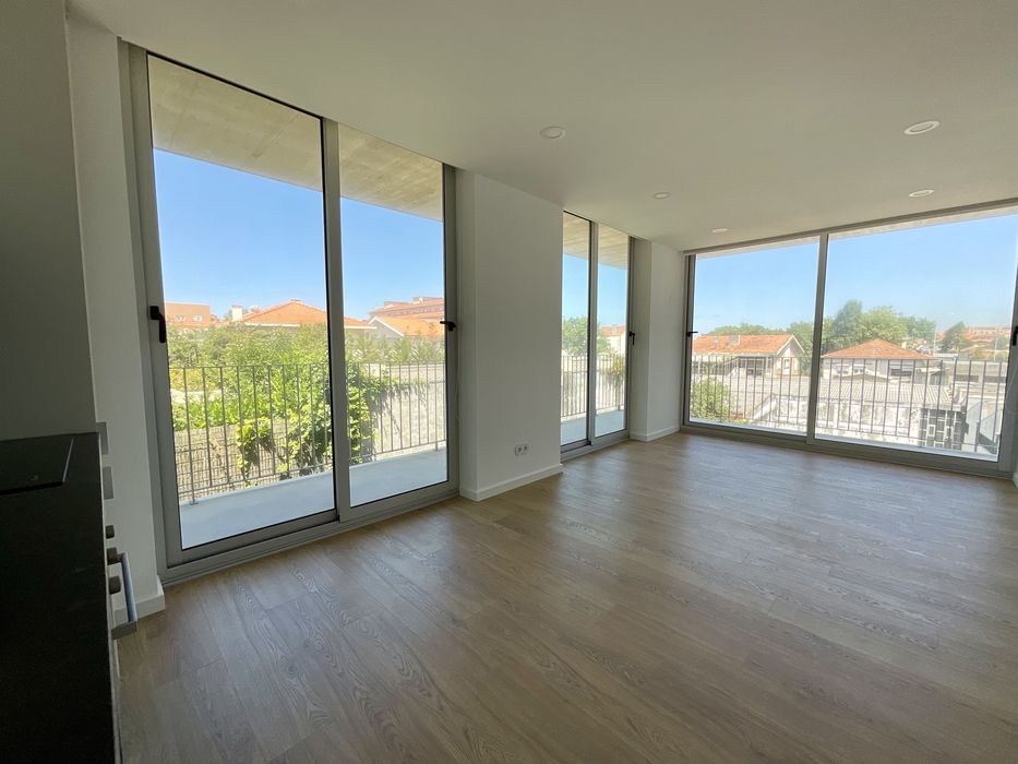 Espinho - Arrenda T1 - Condominio Fechado com jardim piscina e ginásio - Novo