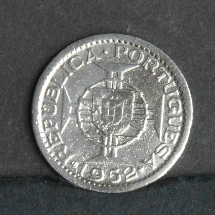 Mozambique 2.5 Escudos 1952 - OLX X10420