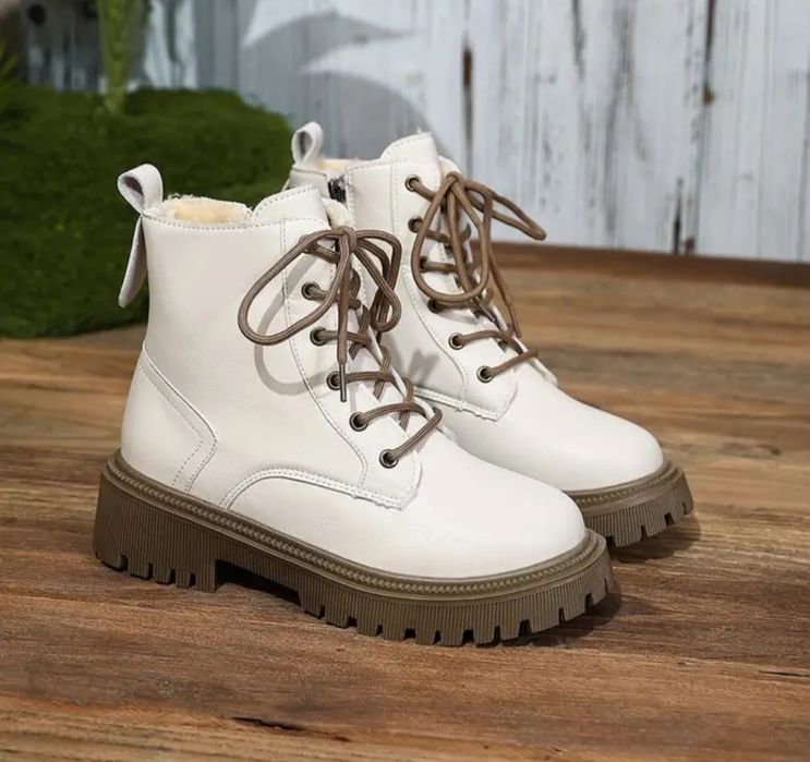 Зимові черевички 40р (26,2 см.). НОВІ!