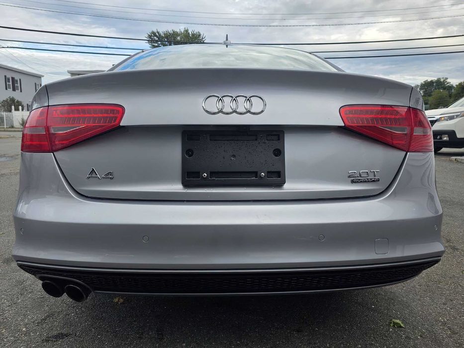 Audi A4      2015
