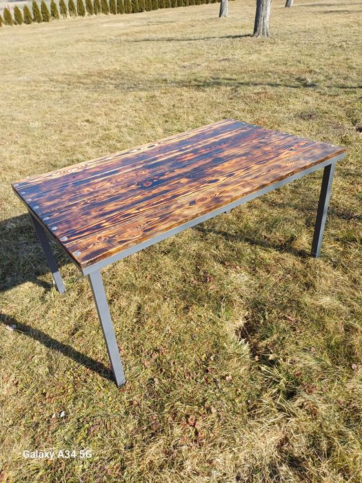 Stół na sprzedaż