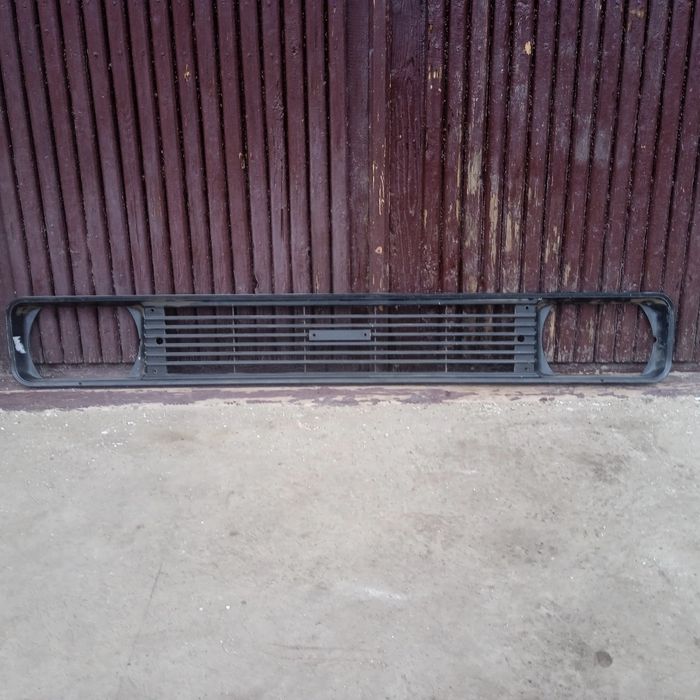 Решітка радіатора Москвич АЗЛК 2140, НОВА, завод, оригінал, випуск 80-